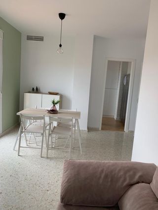 Juego mesa y 4 sillas plegables 120x60