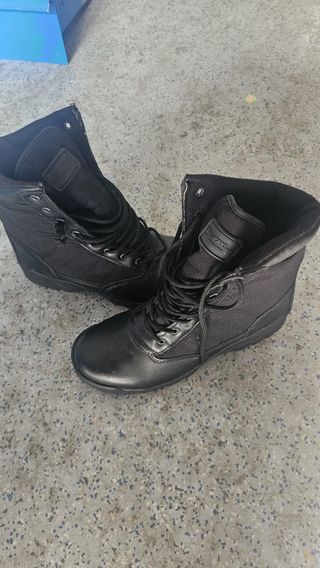 Stivali anfibi neri marca Radar