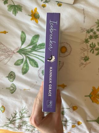 Libro Icebreaker + Twisted Love, en inglés