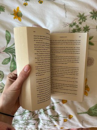 Libro Icebreaker + Twisted Love, en inglés