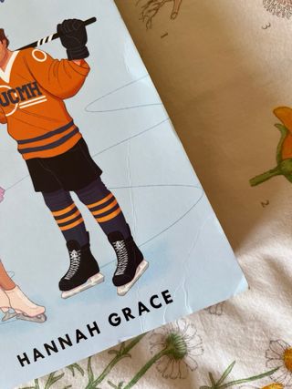 Libro Icebreaker + Twisted Love, en inglés