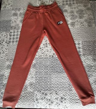 Pantalón deportivo naranja