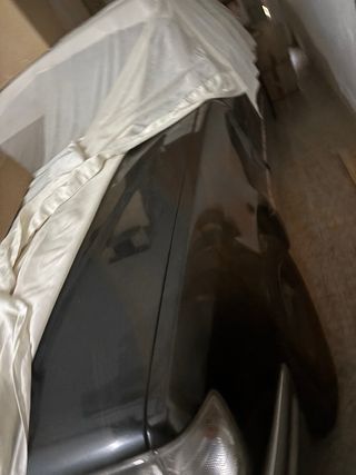 Mercedes E300 4MATIC arranca, para reparar