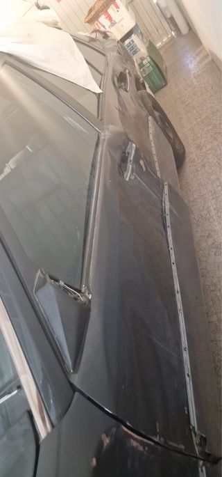 Mercedes E300 4MATIC arranca, para reparar