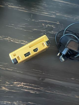 Nintendo Game Boy Advance SP Dorada