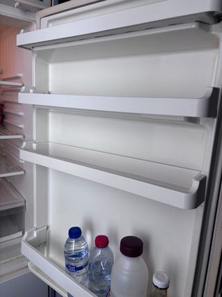 Nevera combi blanca Disponible hasta 16/03