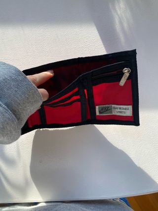Monedero Nike Rojo