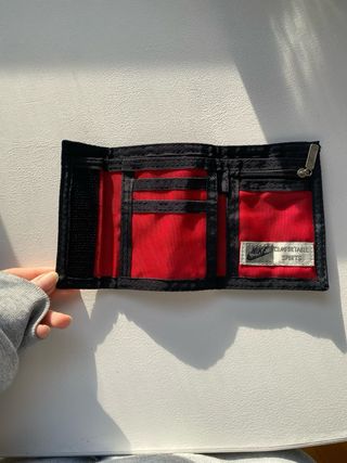 Monedero Nike Rojo