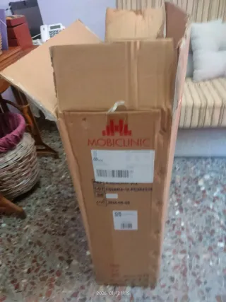 Andador azul con cesta y asiento