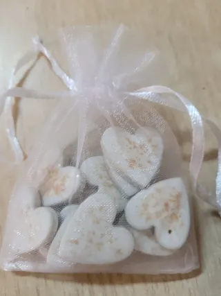 Corazones y teselas cuadradas para manualidades