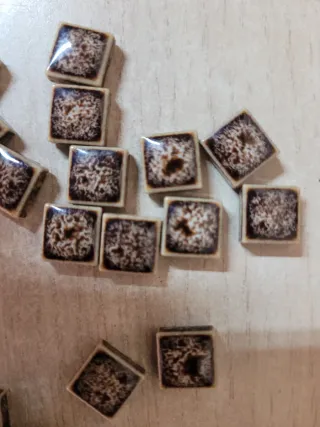 Corazones y teselas cuadradas para manualidades