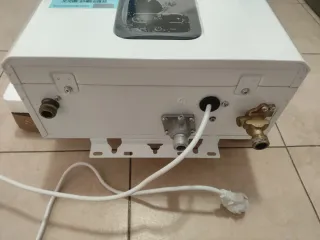 Calentador Ariston Gas Blanco Casi Nuevo