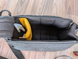 Cámara Canon EOS 550D + Objetivo 55-250m + Mochila