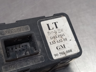 MANDO ELEVALUNAS DELANTERO IZQUIERDO OPEL ZAFIRA