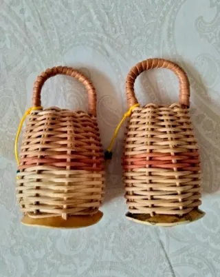 Pareja Caxixis Maracas de mimbre artesanales
