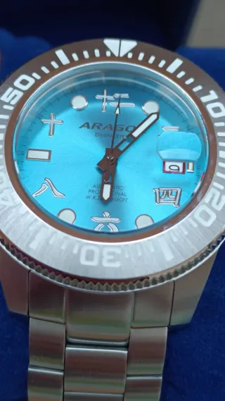 Aragon Divemaster II Caracteres Chinos