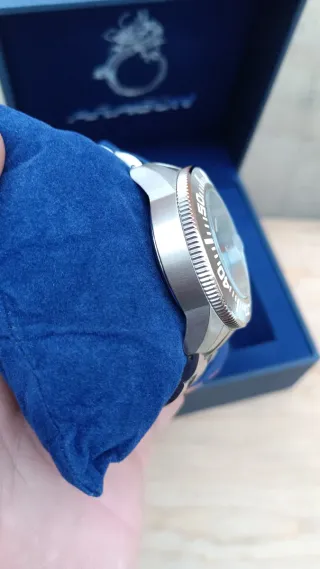 Aragon Divemaster II Caracteres Chinos