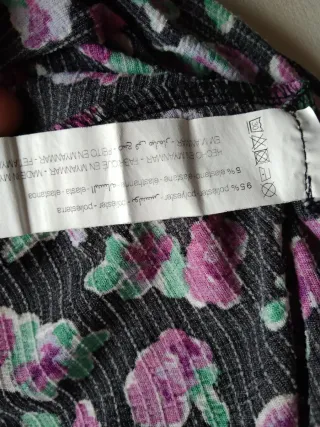 Vestido floral Lefties negro y rosa