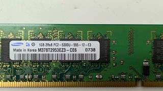 Ram  Samsung DDR2 da 1GB X2 banchi (tot. 2 GB.)