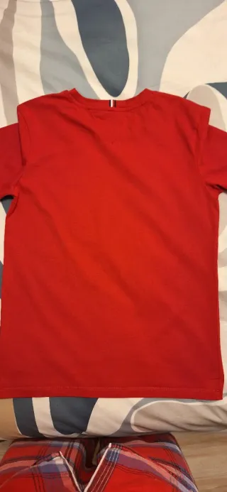 Camiseta Tommy Hilfiger niño roja