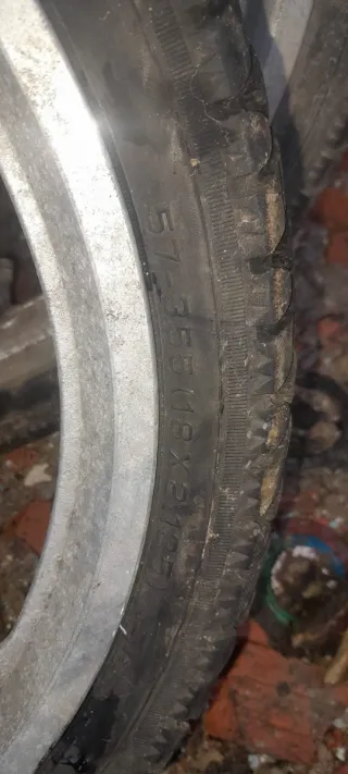 Rueda de moto con llanta de aleación