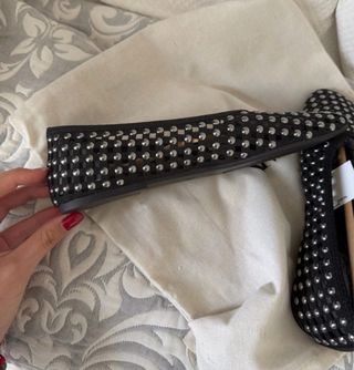 Bailarinas caladas con tachas negras