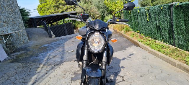 Suzuki Gladius 12800km