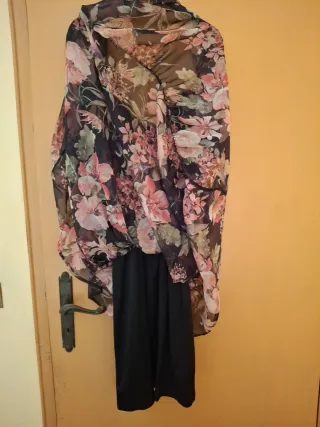 Abito lungo floreale con cintura