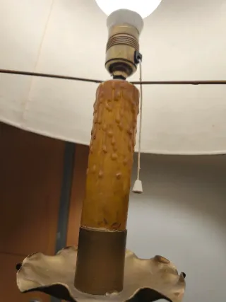 Lámpara de pie vintage en buen estado