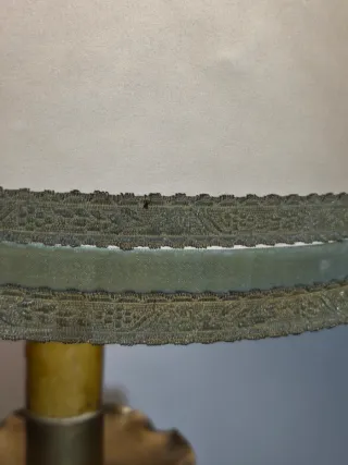 Lámpara de pie vintage en buen estado