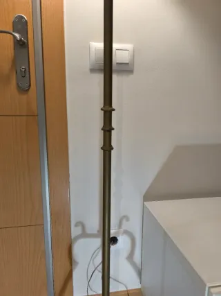 Lámpara de pie vintage en buen estado