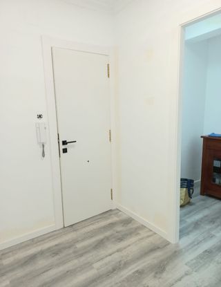 MONTADOR DE PUERTAS INSTALADOR CARPINTERO