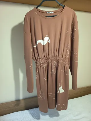 Vestido Zara estampado figuras