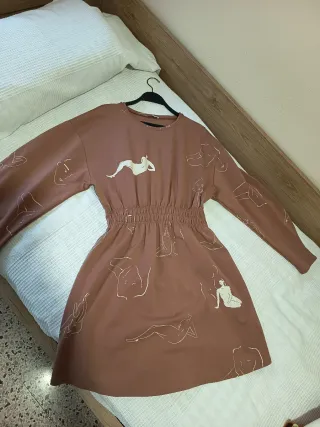 Vestido Zara estampado figuras