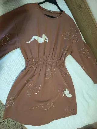 Vestido Zara estampado figuras