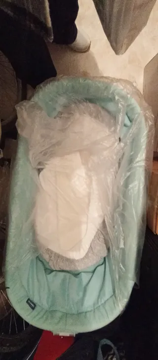 Cuna Chicco Baby Cut sin barra juguetes