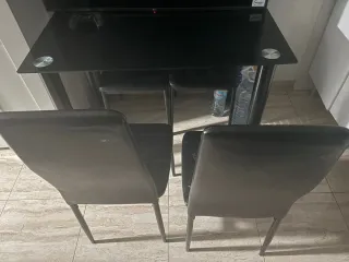 Comedor 4 sillas cristal y metal