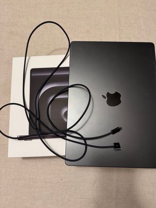 MacBook Pro 14 M4 16GB Nov 2024