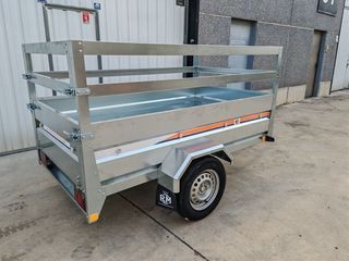 NUEVO: Remolque 750 kg con cartolas