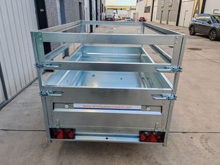 NUEVO: Remolque 750 kg con cartolas