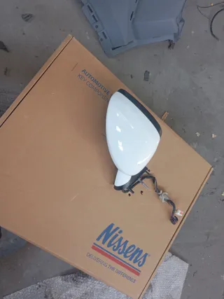 Retrovisor Citroën C4 II Derecho 2015