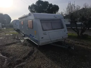 SE VENDE CARAVANA SUN ROLLER QUEEN