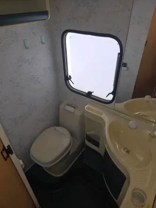 SE VENDE CARAVANA SUN ROLLER QUEEN