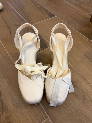 Cuñas Stradivarius Beige/Blanco
