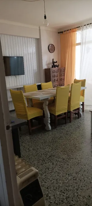 Piso de 97 metros en Rosas a 500m de la playa