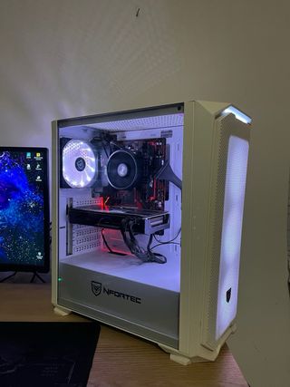 Configurazione PC da Gaming con Monitor MSI Optix G24XC 144 Hz