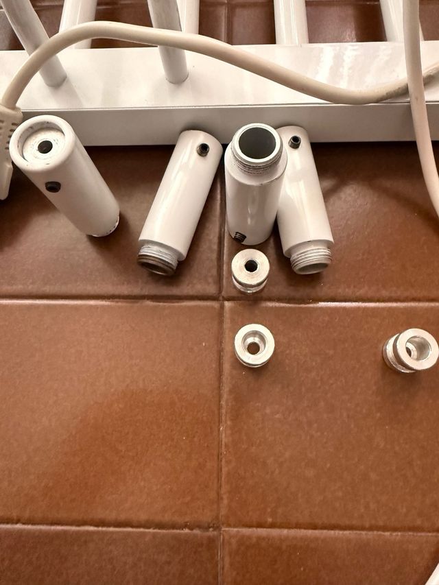 Toallero eléctrico blanco