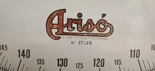 Báscula antigua E. Arisó y Cía. restaurada