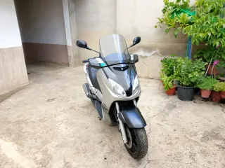 Yamaha X MAX 250 2006 ITV Buen Estado