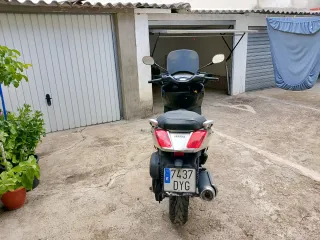 Yamaha X MAX 250 2006 ITV Buen Estado